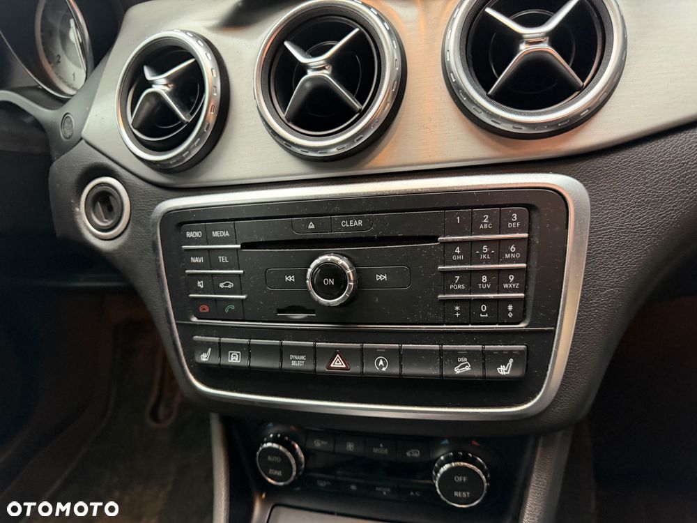 Mercedes-Benz GLA 250 7G-DCT AMG Line - 17