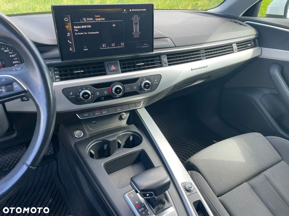 Audi A4 Avant 40 TDI Quattro Advanced S tronic - 9