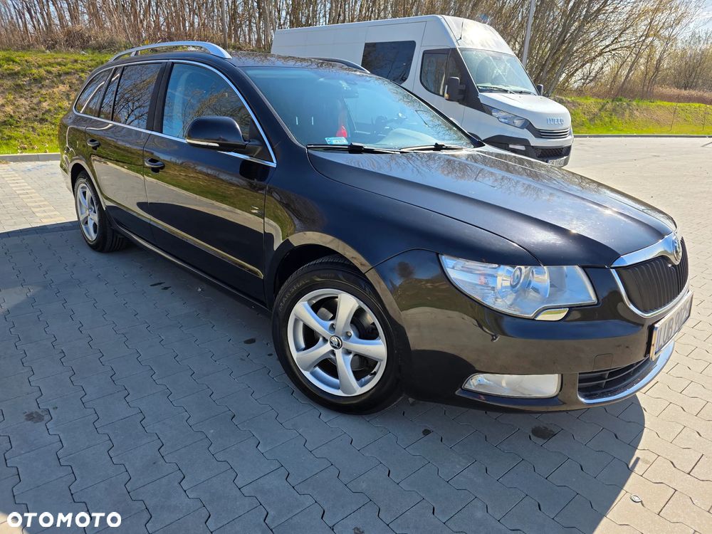 Skoda Superb 2.0 TDI Elegance DSG - 4