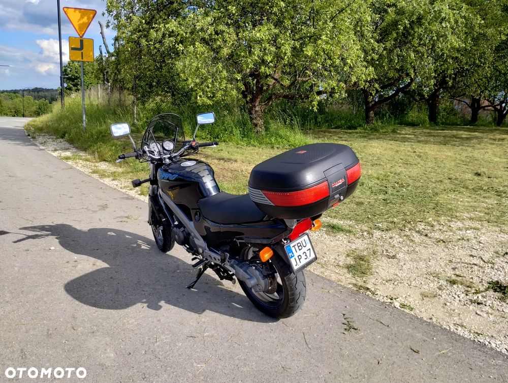 Honda NTV - 12