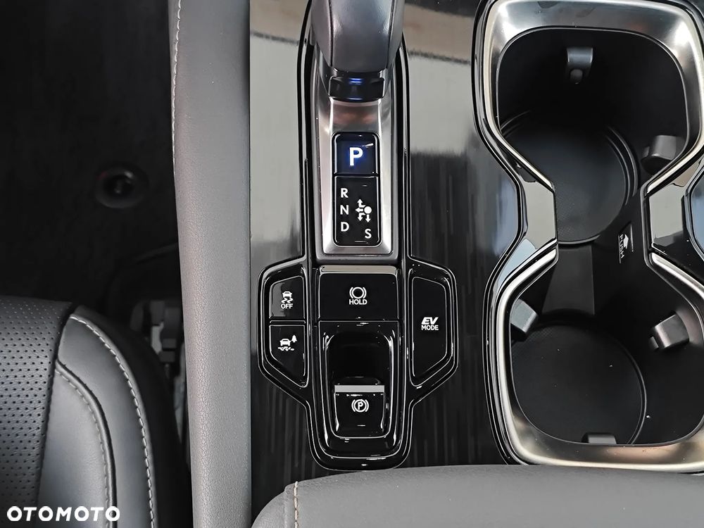 Lexus RX 350h F Sport Design - 24