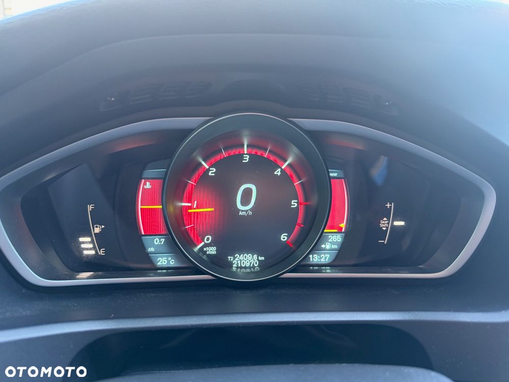 Volvo V40 D2 R-Design Momentum - 10