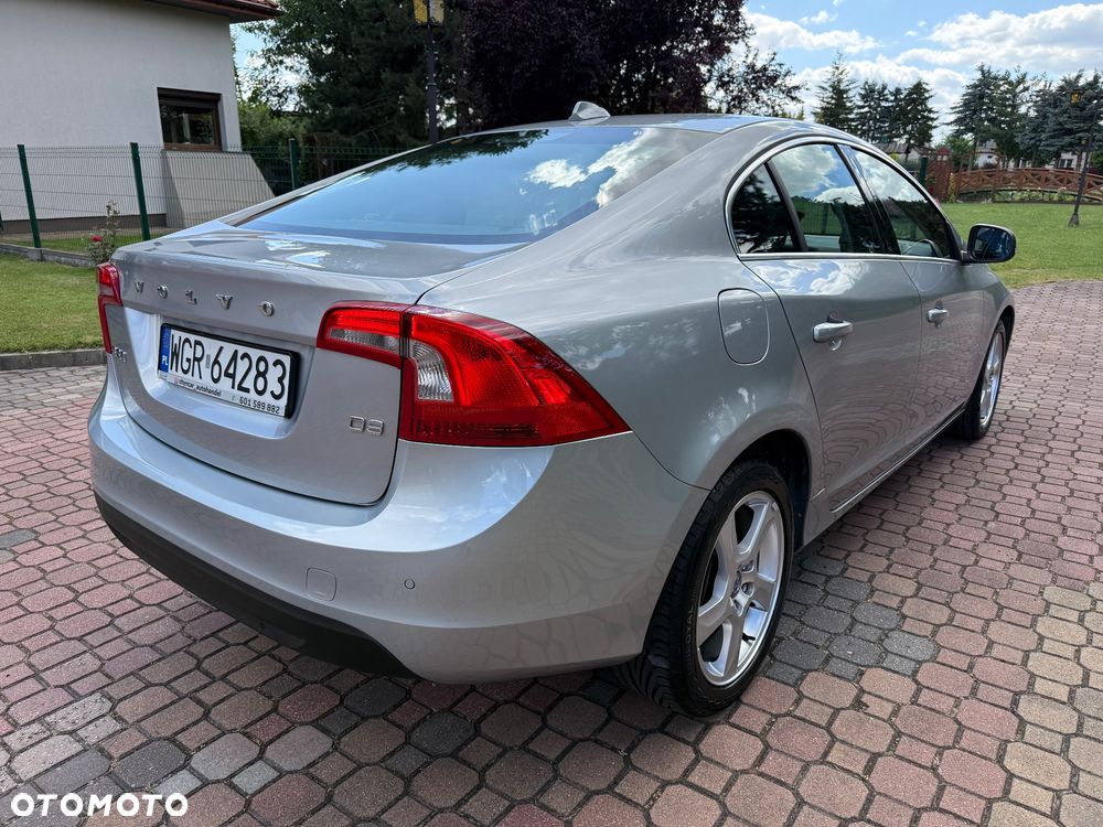 Volvo S60 D3 Momentum - 11