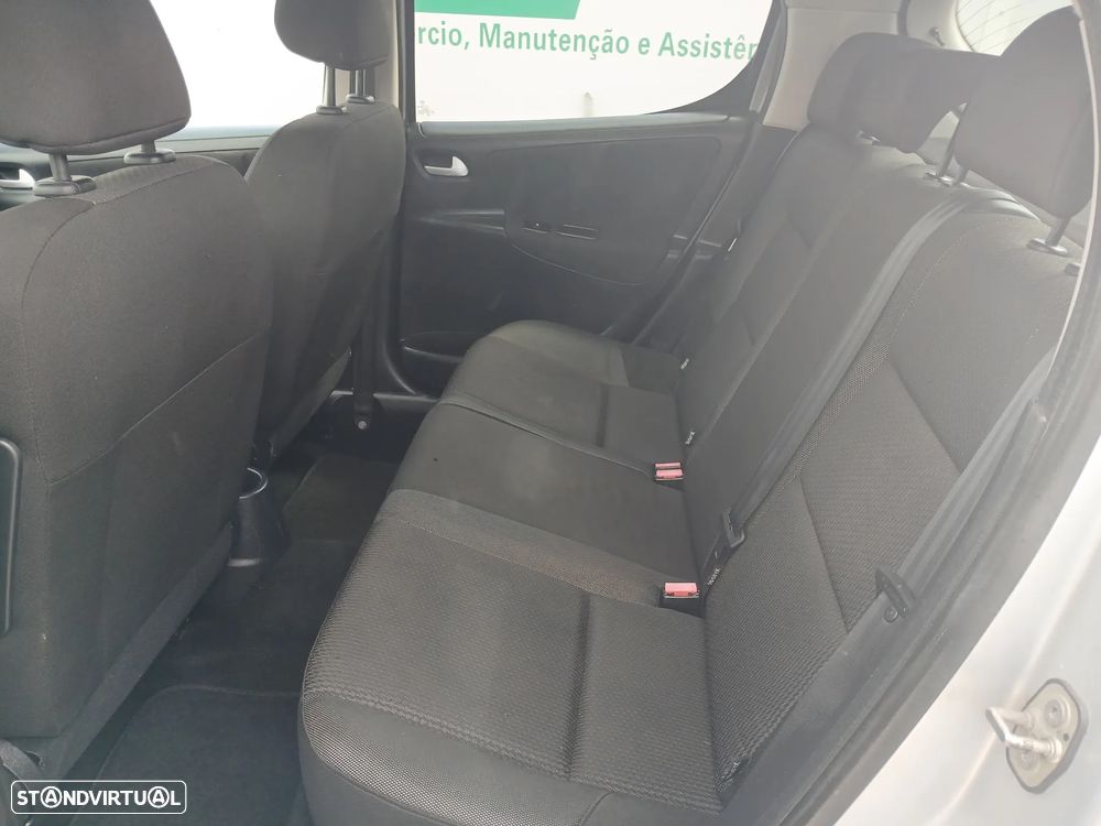 Peugeot 207 1.4 HDi Active - 19