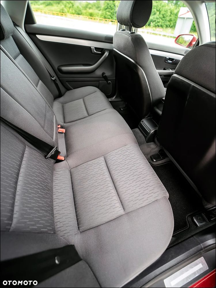Audi A4 Avant - 33