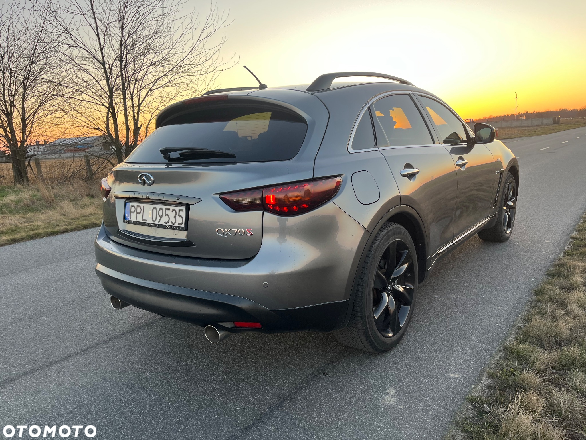 Infiniti QX70 3.0d S - 9