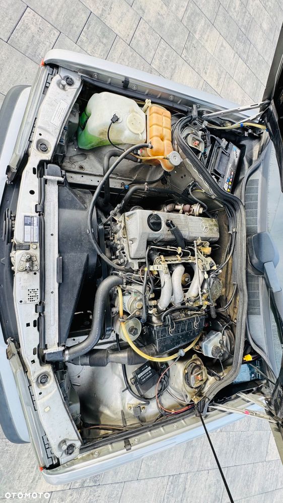 Mercedes-Benz W201 (190) - 17