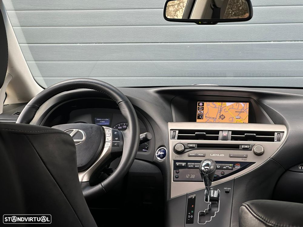 Lexus RX 450h Standard - 31