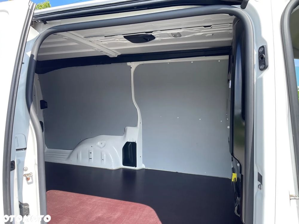 Opel Vivaro - 16