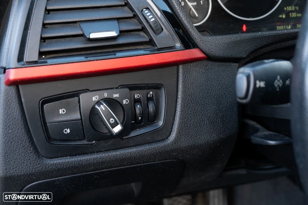 BMW 320 d Sport Line - 20