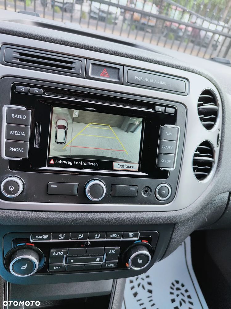 Volkswagen Tiguan 1.4 TSI BlueMotion Technology Lounge Sport & Style - 13