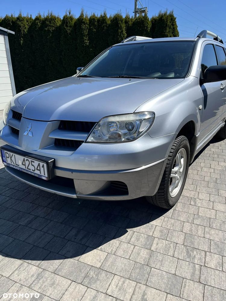 Mitsubishi Outlander 2.0 2WD Invite - 1