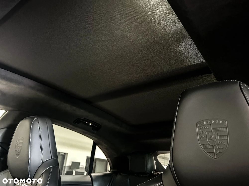 Porsche Macan Standard - 12