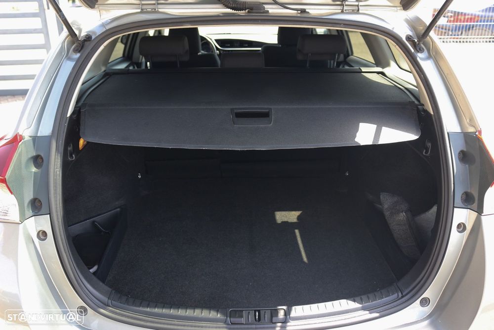 Toyota Auris Touring Sports 1.4 D-4D Comfort+Pack Sport - 35
