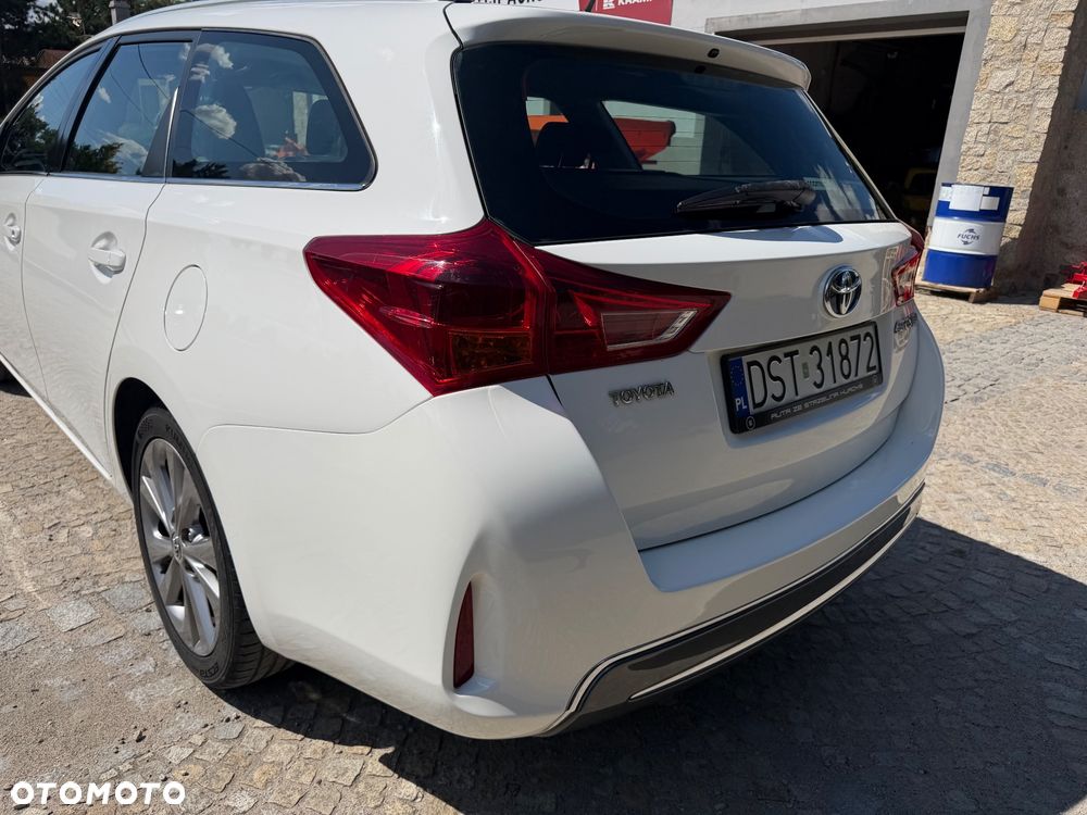 Toyota Auris - 14