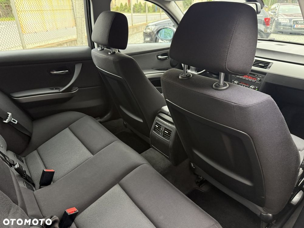 BMW Seria 3 - 25