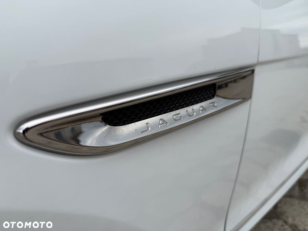 Jaguar F-Pace 3.0 TDV6 AWD 300 Sport - 15
