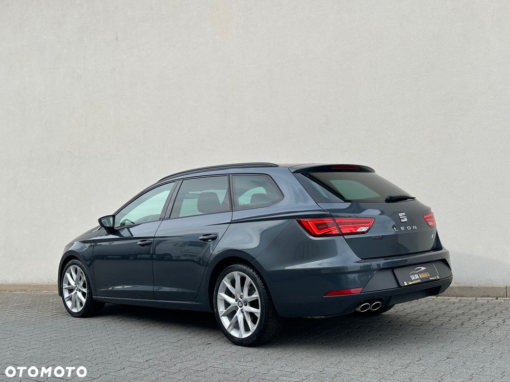 Seat Leon 2.0 TSI DSG OPF FR - 9