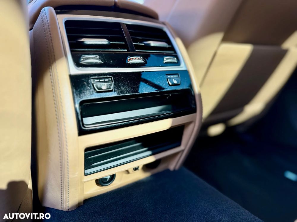 BMW Seria 7 730d xDrive - 26