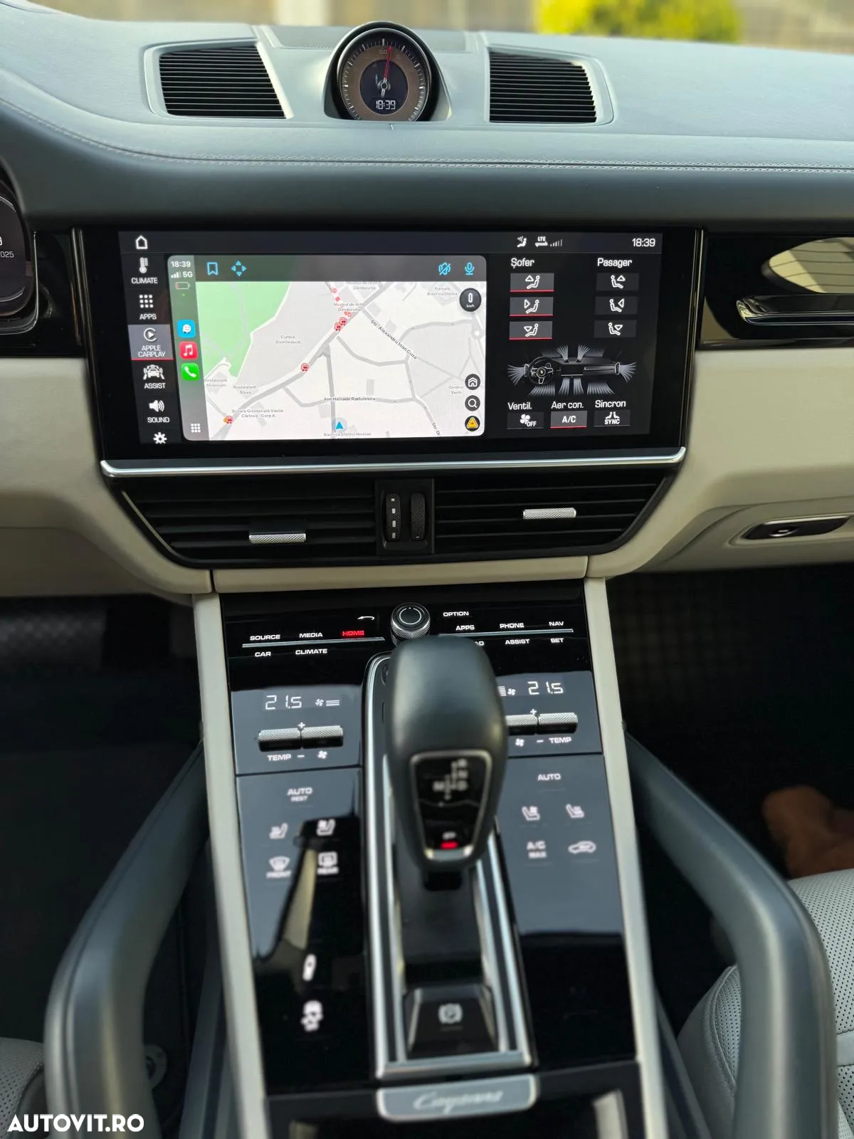 Porsche Cayenne - 8