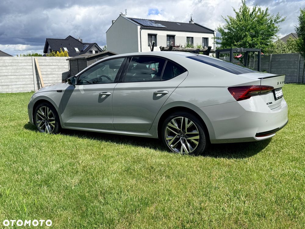 Skoda Octavia 2.0 TDI Sportline DSG - 9
