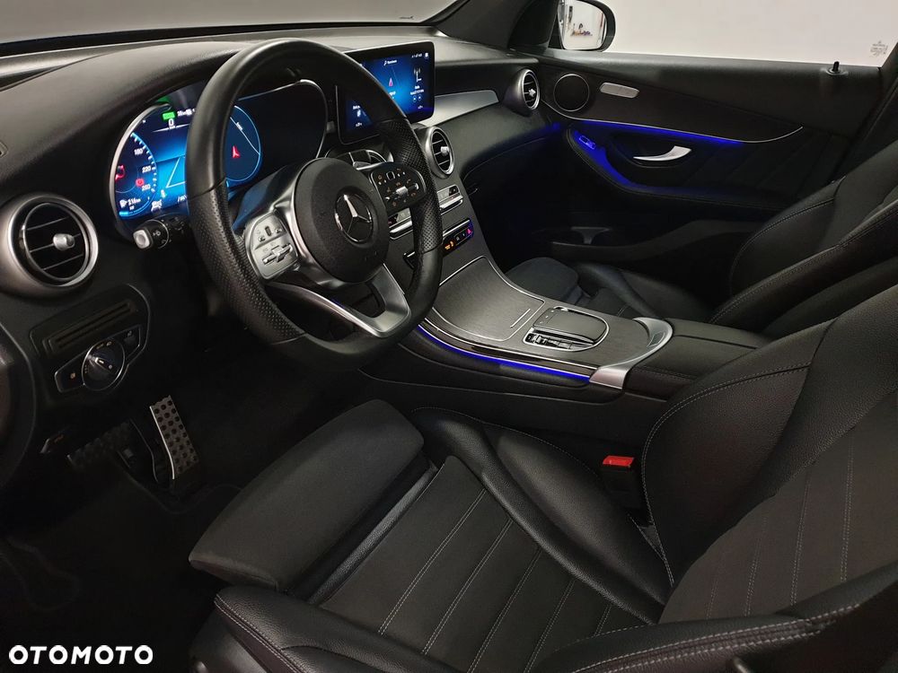 Mercedes-Benz GLC 300 de 4Matic 9G-TRONIC AMG Line Plus - 39
