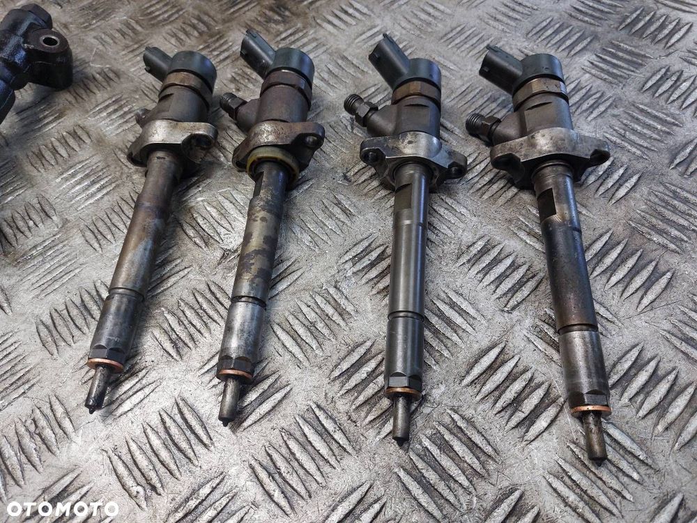 POMPA WTRYSKOWA + WTRYSKIWACZE FOCUS MK2 1.6 TDCI 9656300380 0445110239 - 6