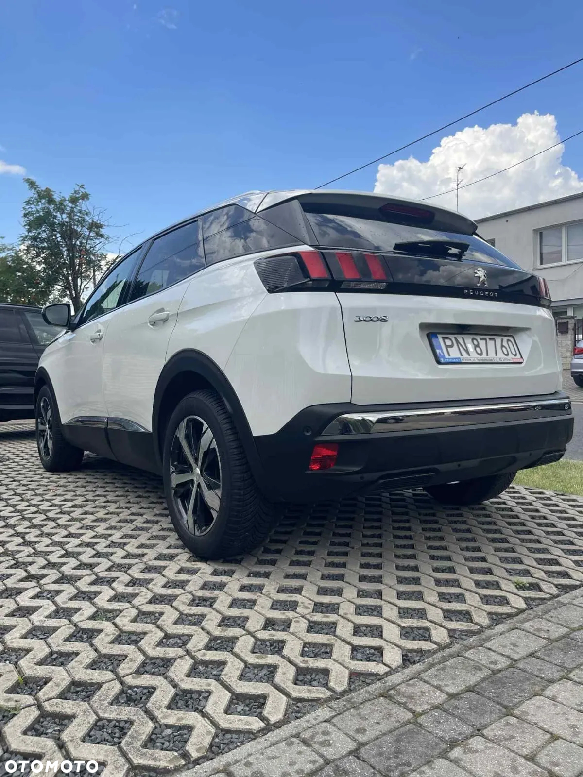 Peugeot 3008 1.5 BlueHDi Allure S&S EAT8 - 3