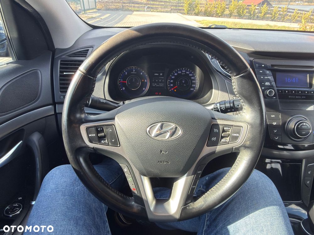 Hyundai i40 i40cw 1.7 CRDi Fifa World Cup Edition - 29