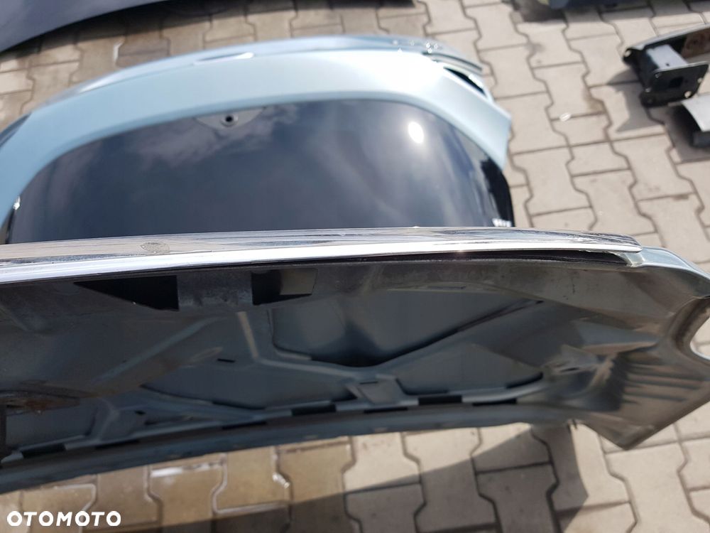 FORD KUGA MK1 08-12r MASKA M8 - 8