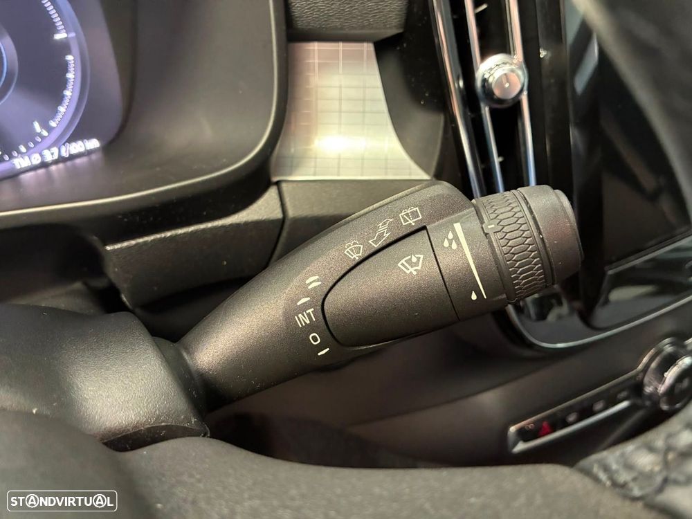 Volvo XC 40 1.5 T4 PHEV Core - 20