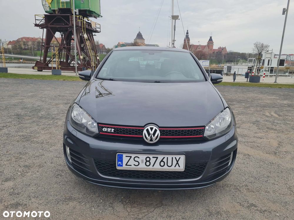 Volkswagen Golf 2.0 GTI DSG - 2