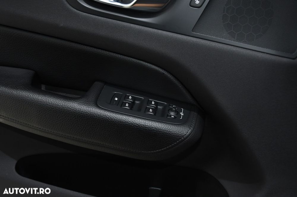 Volvo XC 60 - 10