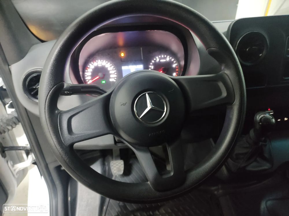 Mercedes-Benz Sprinter Furgão 315CDI/37 Teto alto LG - 15