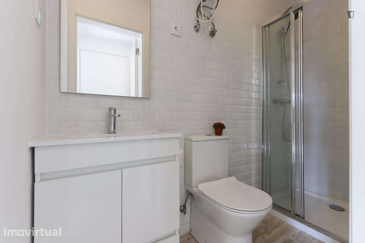 Apartamento com 1 quartos - localizado em Ajuda Lisbon - Grande imagem: 2/21