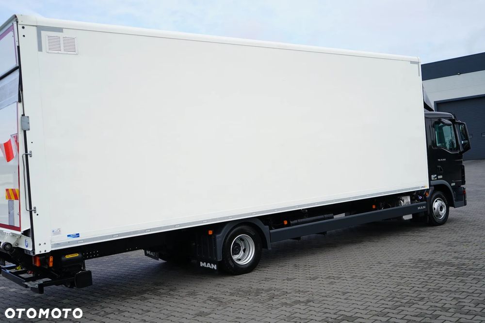 MAN TGL / 12.250 / ACC / EURO 6 / KONTENER + WINDA / 20 PALET - 31