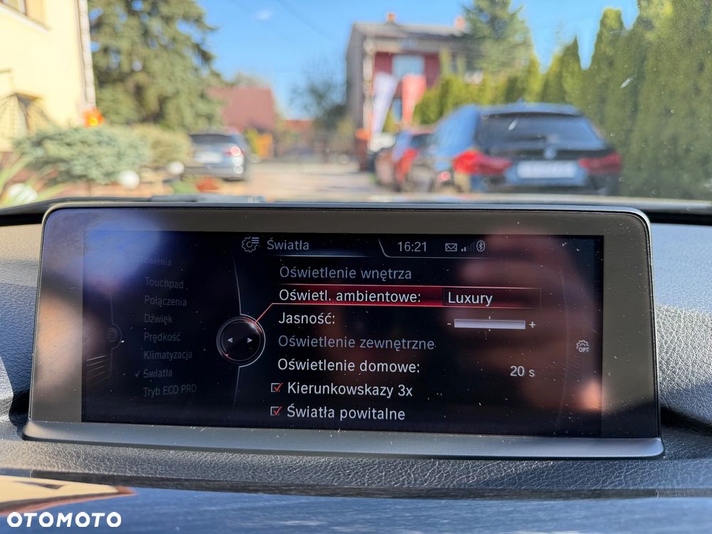 BMW Seria 3 320d Efficient Dynamic Edition Luxury Line - 36