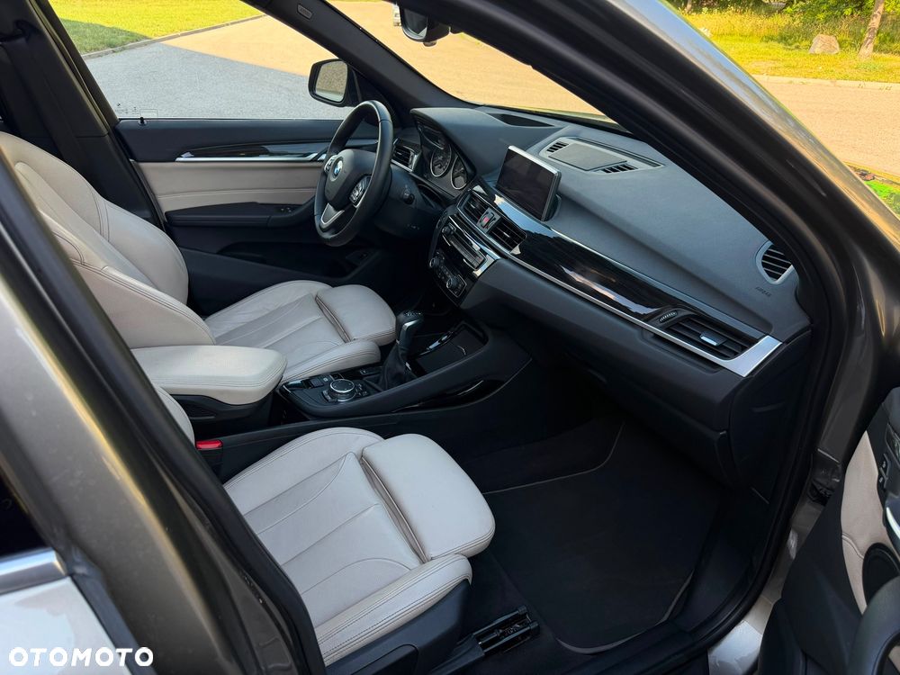 BMW X1 xDrive28i Sport Line - 15