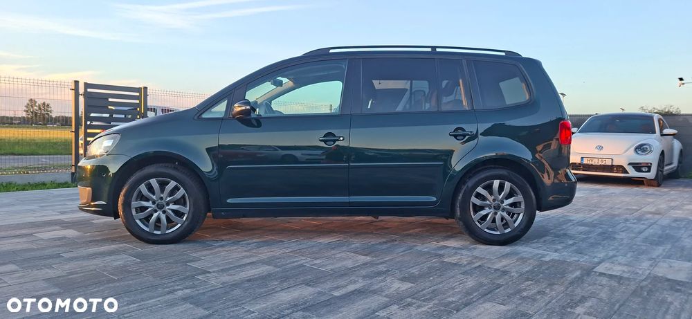Volkswagen Touran 2.0 TDI DPF DSG Highline - 4