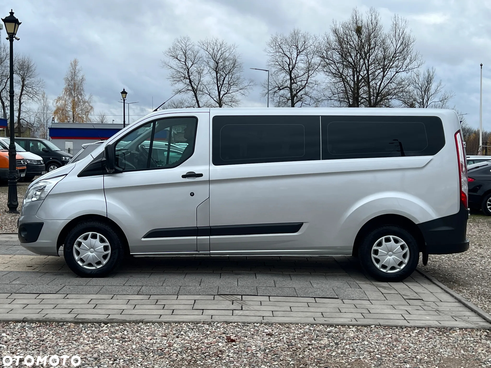 Ford Transit Custom 310 L2H1 PKW VA Trend - 13