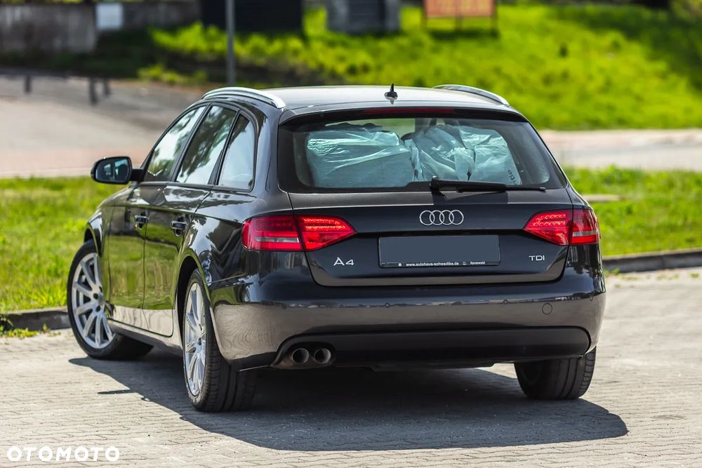 Audi A4 Avant 2.0 TDI DPF multitronic Ambition - 13