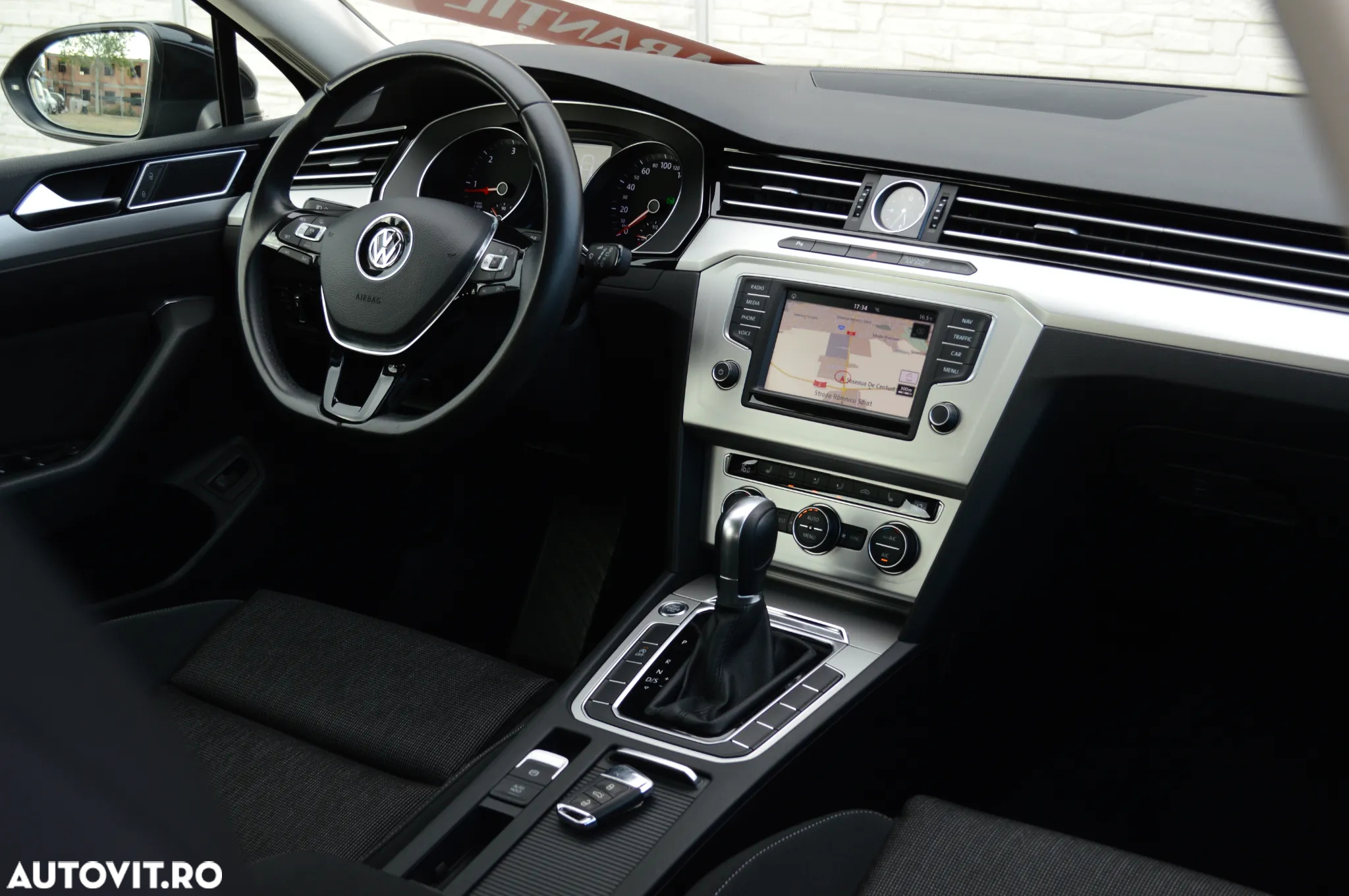 Volkswagen Passat Variant 2.0 TDI DSG Comfortline - 20