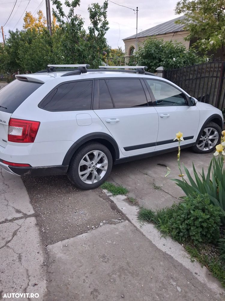 Skoda Octavia 2.0 TDI 4X4 DSG Scout - 3
