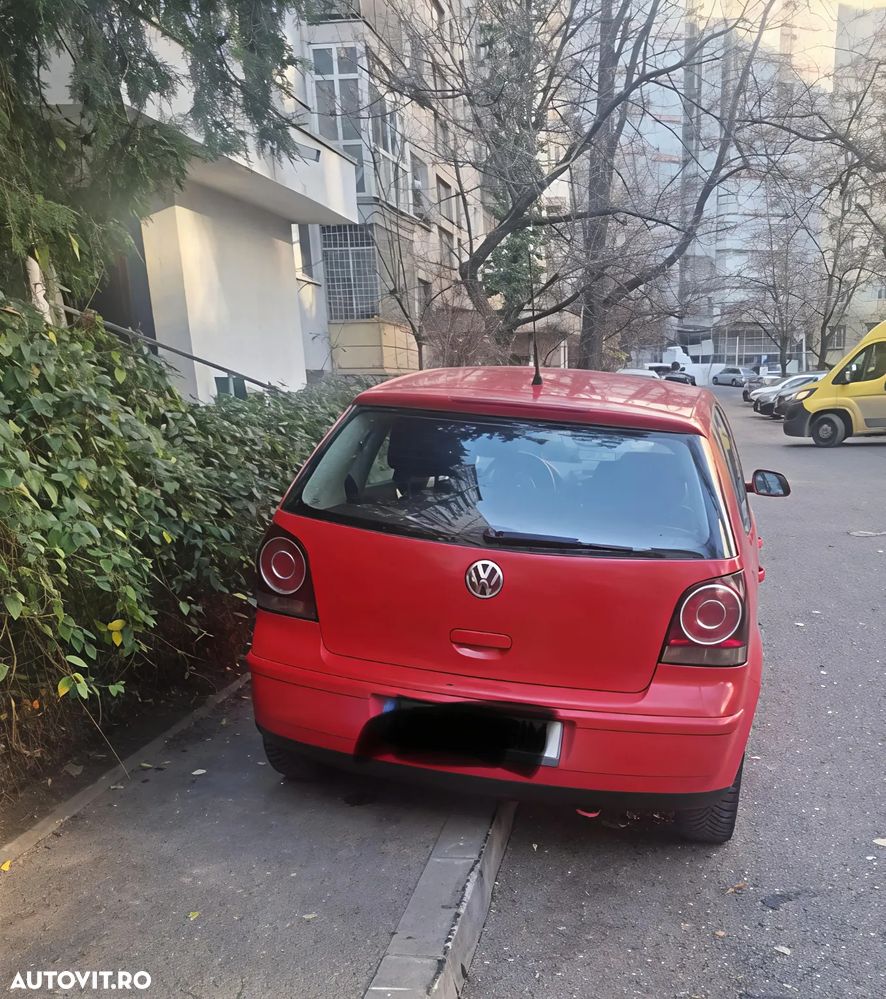 Volkswagen Polo 1.4 Attractive - 5
