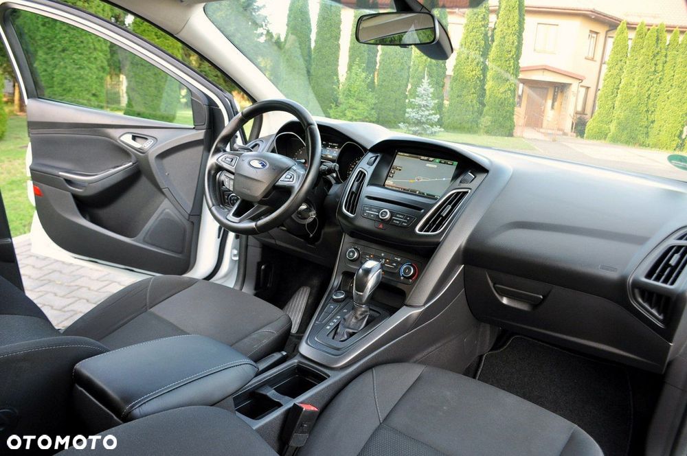 Ford Focus - 24