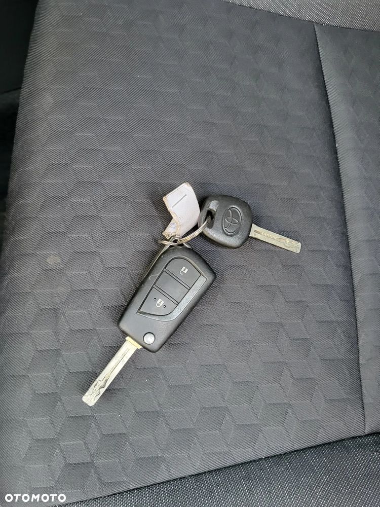 Toyota Yaris 1.5 VVT-i Comfort - 27