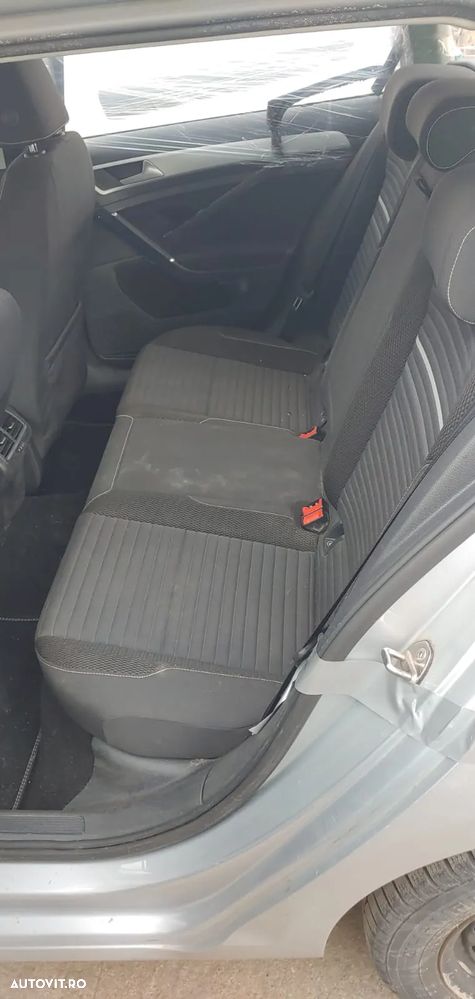 Dezmembrez Volkswagen Golf 7 - 14
