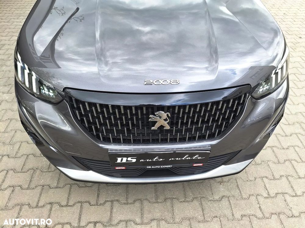Peugeot 2008 1.2 PureTech EAT8 STT GT Pack - 24