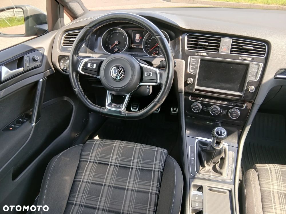 Volkswagen Golf 2.0 TDI BMT GTD - 14