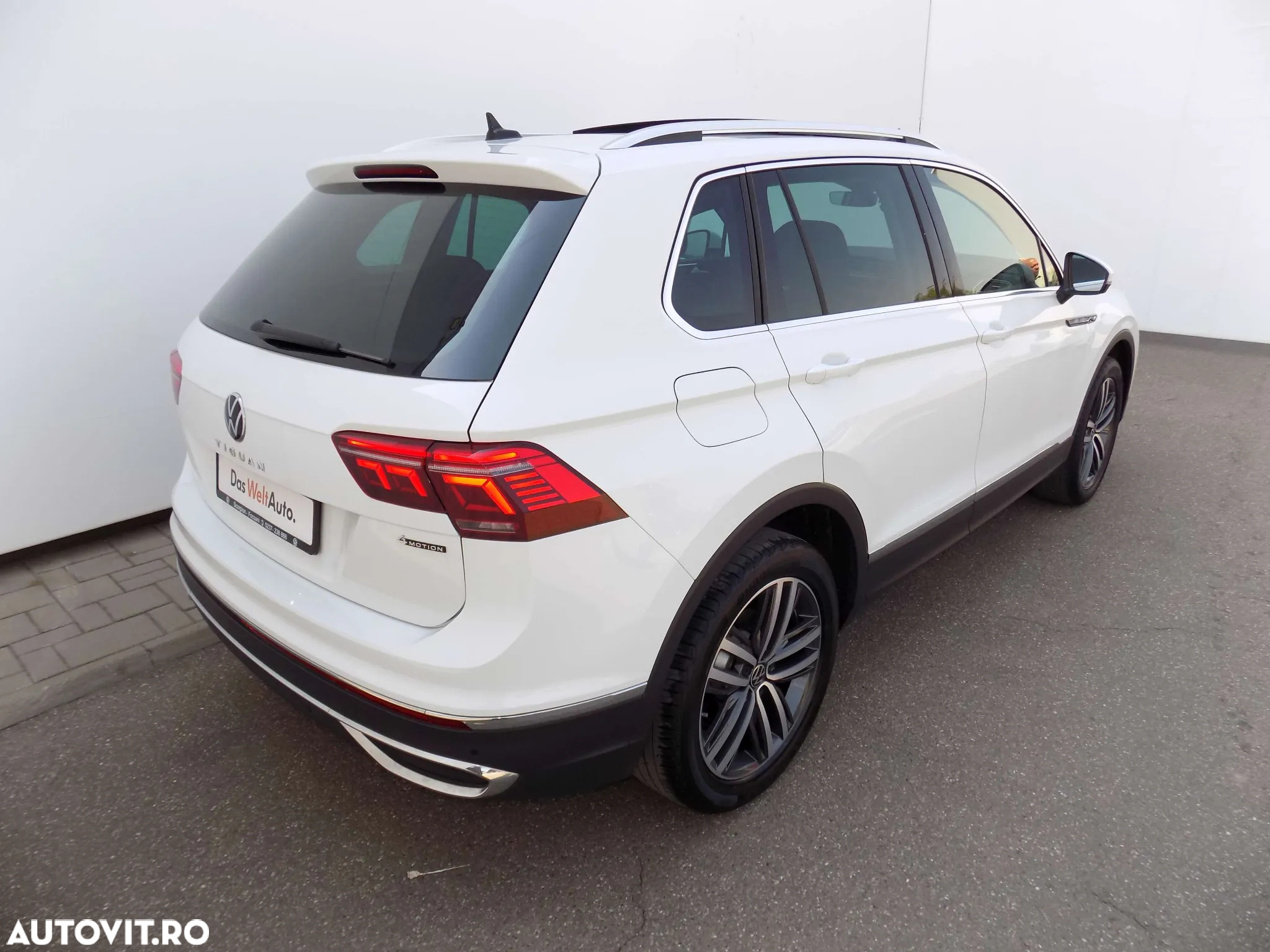 Volkswagen Tiguan 2.0 TDI SCR 4MOTION DSG Elegance - 6
